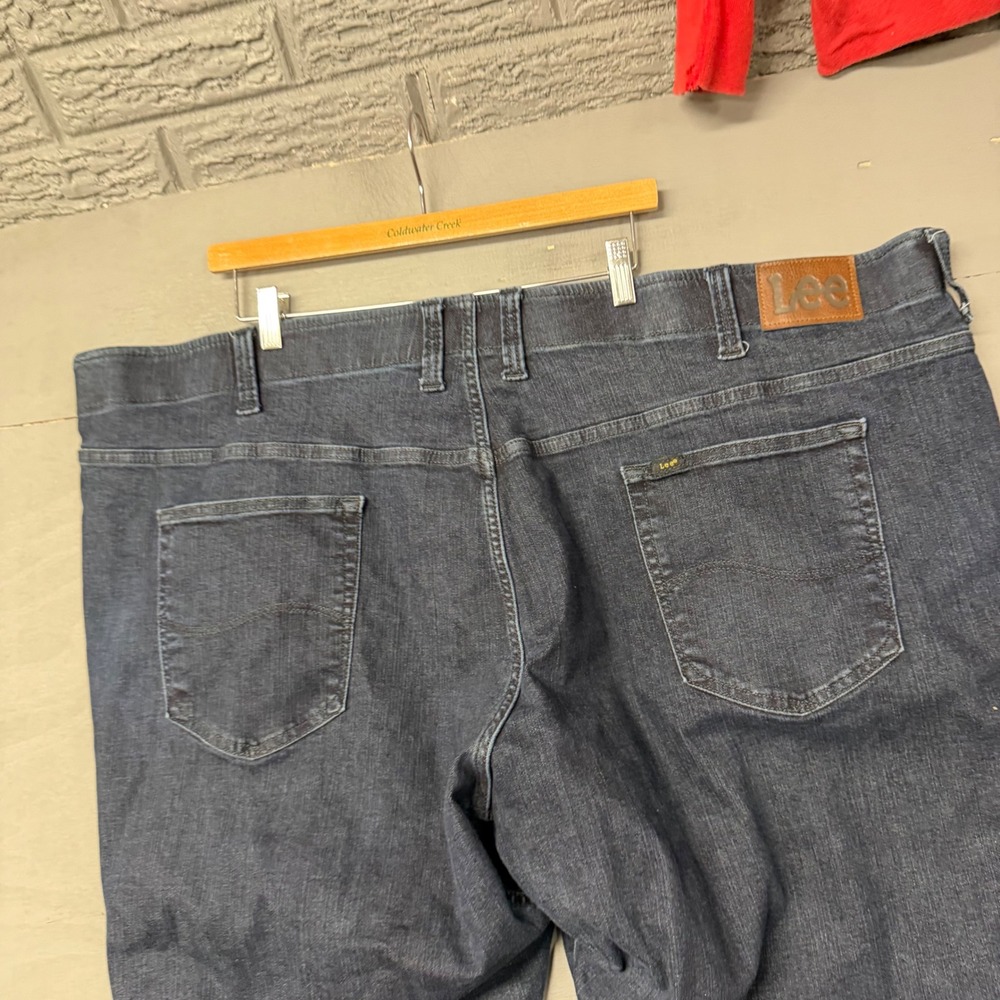 Lee Mens Extreme Motion Athletic Fit Tapered Leg Jeans Dark Wash 54x30 102105275